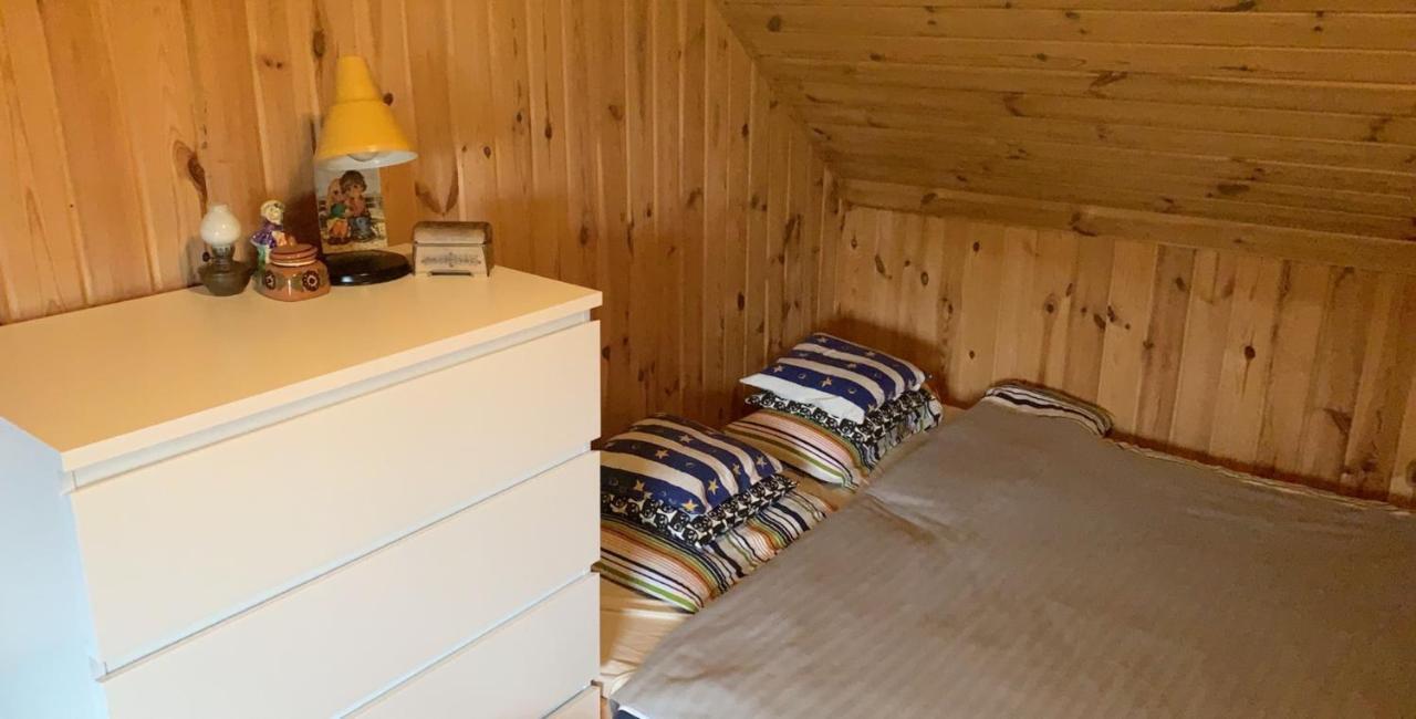 Dom Pod Sosnami Villa Rzewnie ภายนอก รูปภาพ